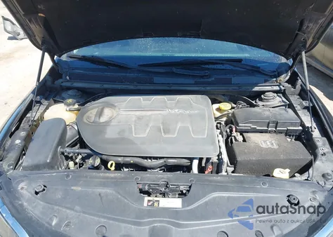 2015 Chrysler 200 C z USA, uszkodzony, nr VIN 1C3CCCCG8FN581312